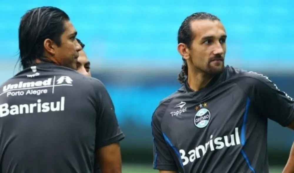 Marcelo Martins y Hernán Barcos jugaron juntos en Gremio el año 2013. Foto: difusión