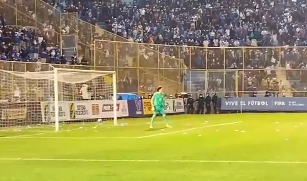 Guillermo Ochoa es uno de los jugadores referentes de la selección mexicana. Foto: captura de Telemundo Deportes
