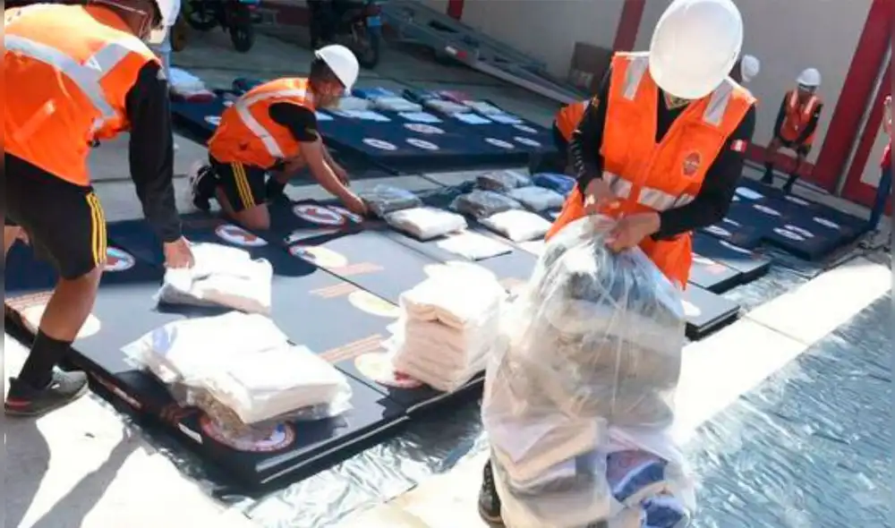 Entrega de bienes se realiza con el apoyo del Ejército. Foto: Andina. Entrega de bienes se realiza con el apoyo del Ejército. Foto: Andina.