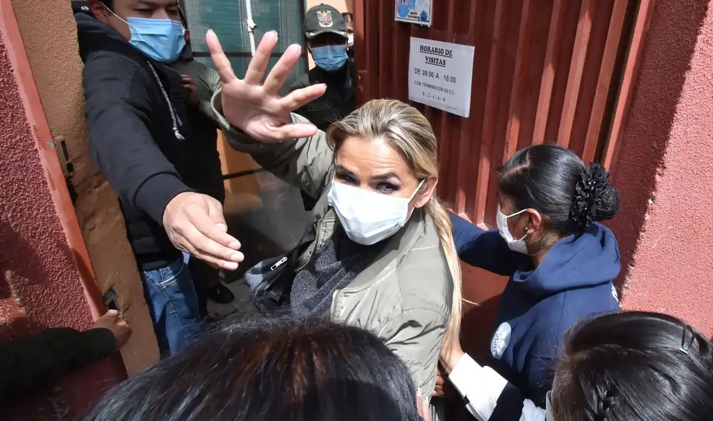 La exmandataria también denunció abuso de autoridad ejercida en su contra. Foto: EFE La exmandataria también denunció abuso de autoridad ejercida en su contra. Foto: EFE