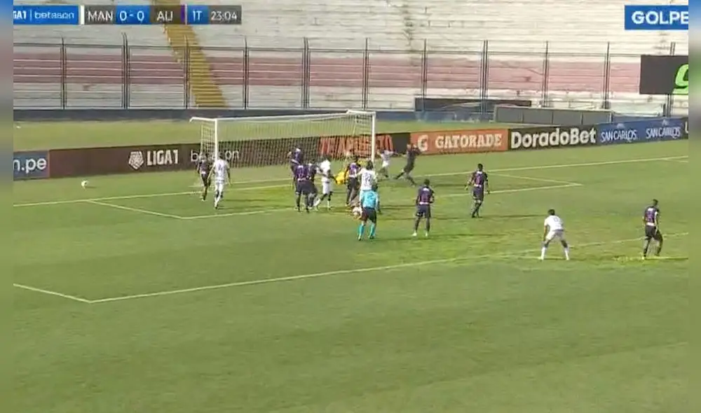Godoy falló el primero para Mannucci a los 23 minutos. Foto: captura Gol Perú Godoy falló el primero para Mannucci a los 23 minutos. Foto: captura Gol Perú