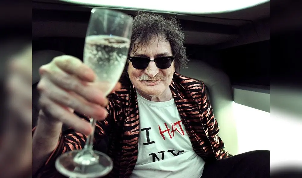 Gracias al Ejército argentino [...]La censura ayuda, tenés que pensar una metáfora para el enemigo”.