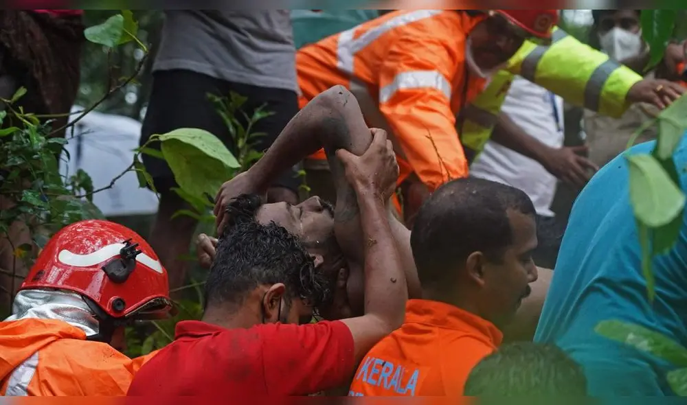 Rescate de una de las víctimas de las inundaciones en Kerala. Foto: Apps S. Narayanan