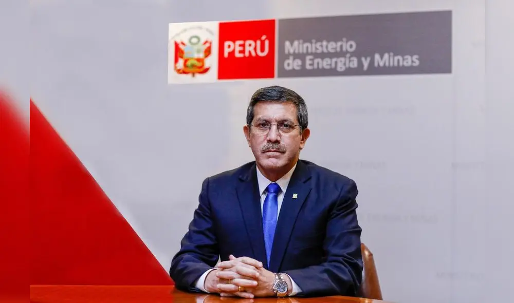 Chávez Cresta ha ocupado el cargo de Ministro de Defensa. Foto: Minem