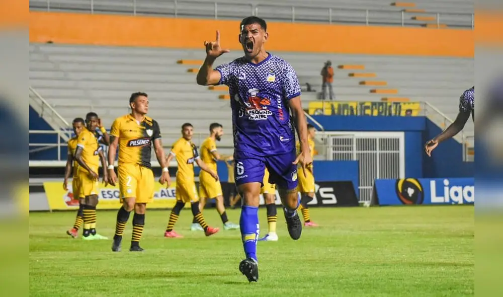 Delfín volteo el marcador y goleó 4-1 al Barcelona SC. Foto: DelfínSC Delfín volteo el marcador y goleó 4-1 al Barcelona SC. Foto: DelfínSC