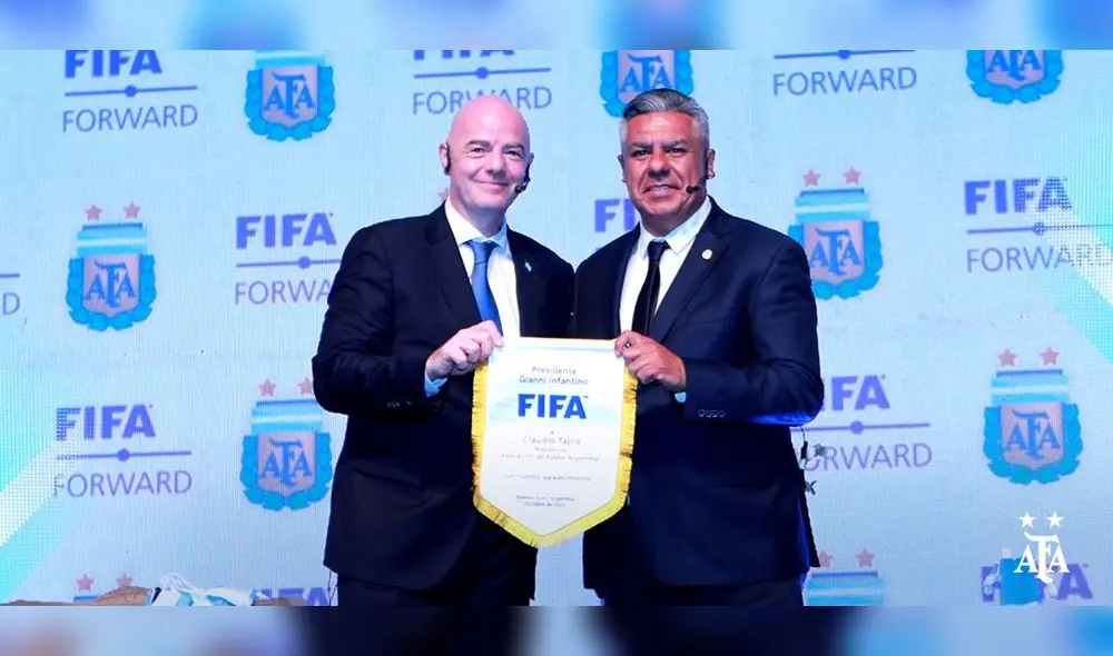 Gianni Infantino visitó Argentina para buscar apoyo de la propuesta de organizar el Mundial cada dos años. Foto: AFA Gianni Infantino visitó Argentina para buscar apoyo de la propuesta de organizar el Mundial cada dos años. Foto: AFA