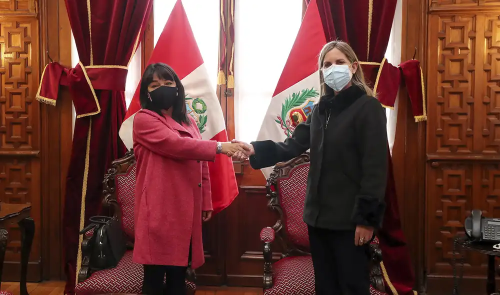 Vásquez dio inicio a ronda de diálogo con integrantes del Congreso. Foto: difusión Vásquez dio inicio a ronda de diálogo con integrantes del Congreso. Foto: difusión