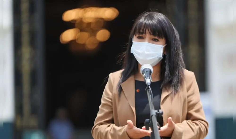 Mirtha Vásquez invocó al Parlamento a reflexionar y a asumir con urgencia el debate de este proyecto de ley. Foto: Congreso