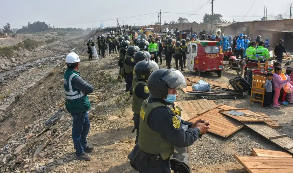 Desalojo se desarrolló en horas de la mañana. Foto: Municipalidad de Carabayllo