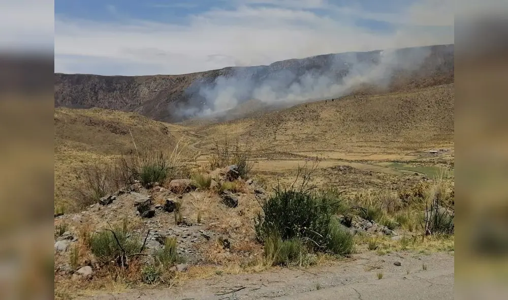 Autoridades locales y regiones coordinar las medidas para controlar siniestro. Foto: COER Autoridades locales y regiones coordinar las medidas para controlar siniestro. Foto: COER
