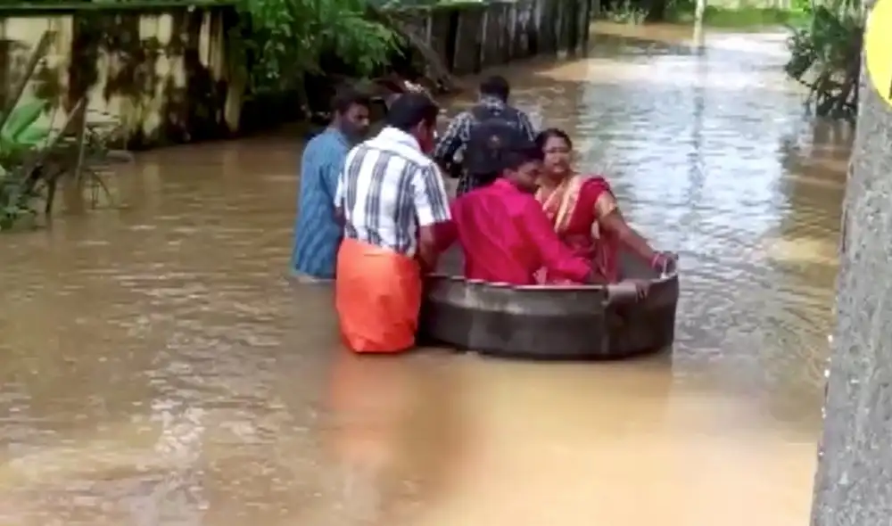 El hecho se registro en Alappuzha, la India, 18 de octubre de 2021. Foto: captura de Facebook. El hecho se registro en Alappuzha, la India, 18 de octubre de 2021. Foto: captura de Facebook.