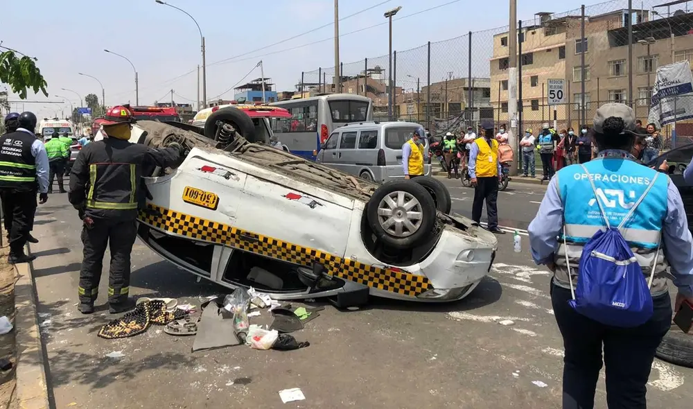 Los cuatro heridos fueron llevados al hospital Cateyano Heredia. Foto: Gianella Aguirre/URPI-LR Los cuatro heridos fueron llevados al hospital Cateyano Heredia. Foto: Gianella Aguirre/URPI-LR