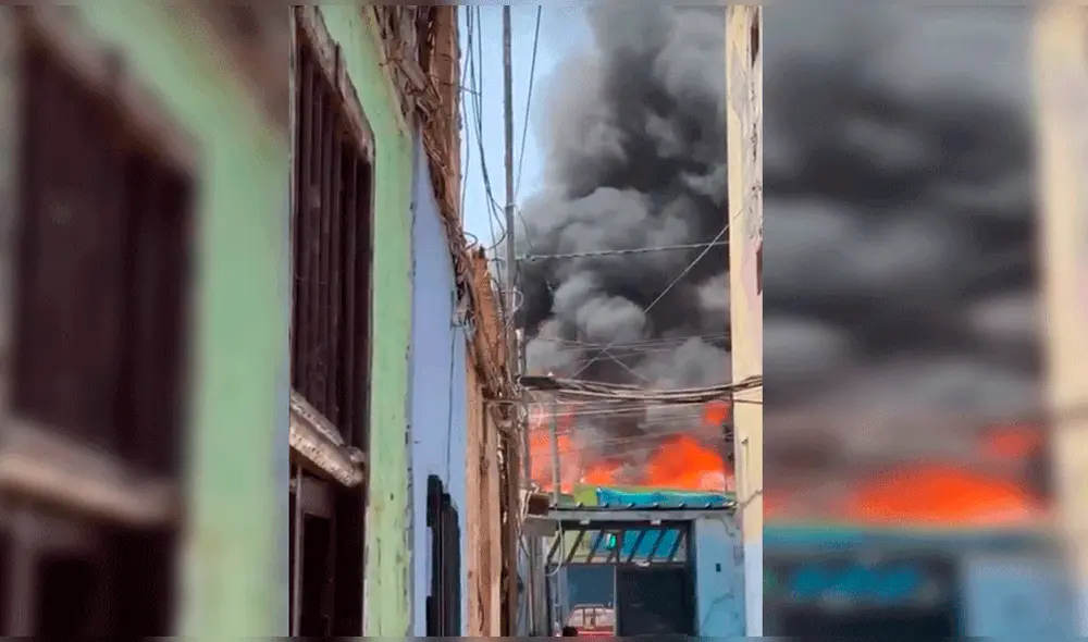 Los vecinos fueron quienes alertaron a los bomberos. Foto: Pamela Advíncula / URPI - LR