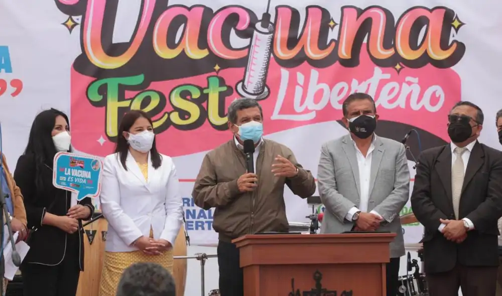 Hernando Cevallos indicó que van a empezar a trabajar una reforma en sector Salud. Foto: Jaime Mendoza / La República Hernando Cevallos indicó que van a empezar a trabajar una reforma en sector Salud. Foto: Jaime Mendoza / La República