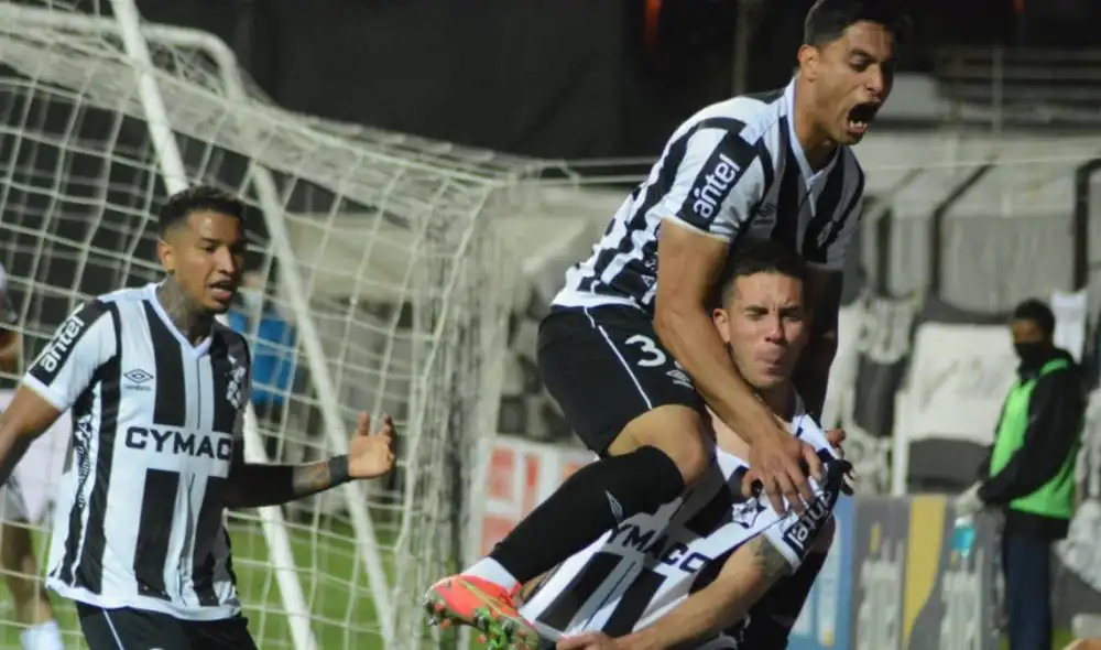 Con este triunfo, Wanderers queda a tres puntos del primer lugar del torneo. Foto: @mwfc_oficial Con este triunfo, Wanderers queda a tres puntos del primer lugar del torneo. Foto: @mwfc_oficial