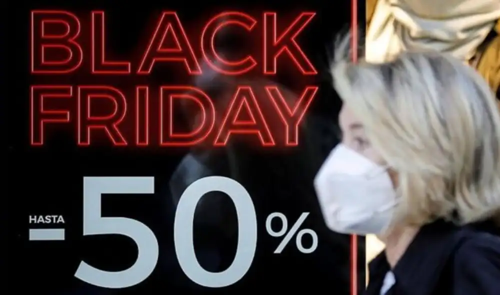 Miles de personas esperan el evento Black Friday para acceder a las mejores ofertas y promociones en reconocidas marcas.