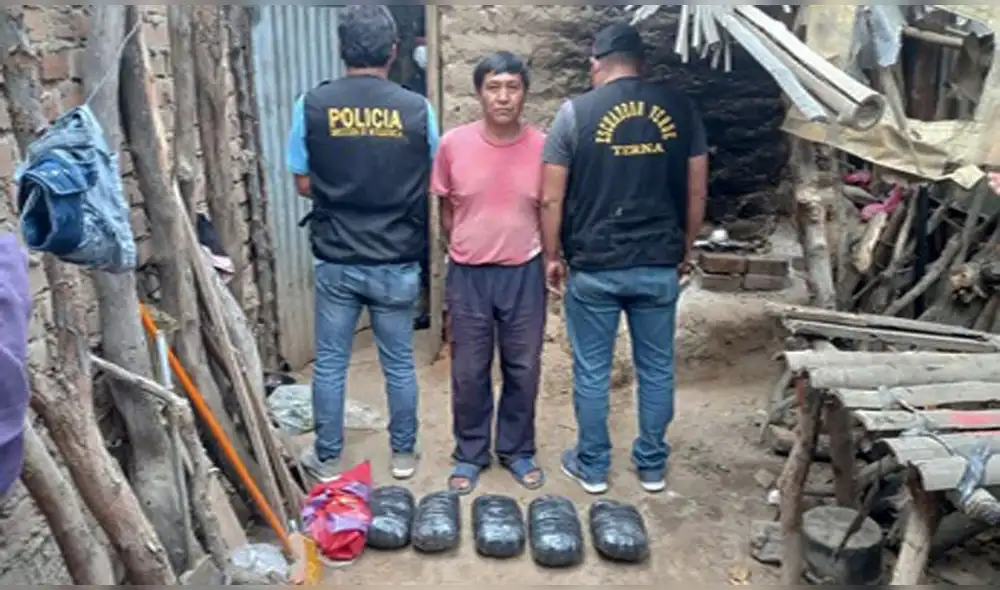 Hombre fue intervenido con sustancia ilícita en el distrito de Motupe. Foto: PNP