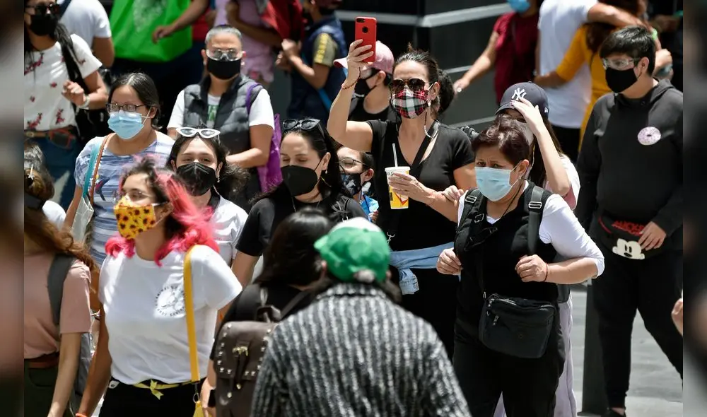 En mayo de 2021, el 67% de las latinas de 25 a 54 años trabajaban, en comparación con el 71% de antes de la pandemia, lo que supone que el 4% ha perdido o ha tenido que abandonar su trabajo para cuidar de la familia. Foto: Alfredo Estrella/AFP En mayo de 2021, el 67% de las latinas de 25 a 54 años trabajaban, en comparación con el 71% de antes de la pandemia, lo que supone que el 4% ha perdido o ha tenido que abandonar su trabajo para cuidar de la familia. Foto: Alfredo Estrella/AFP