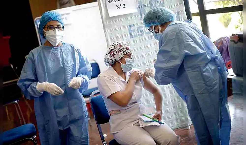 Vacunación prosigue en la región Arequipa. Foto: La República. Vacunación prosigue en la región Arequipa. Foto: La República.