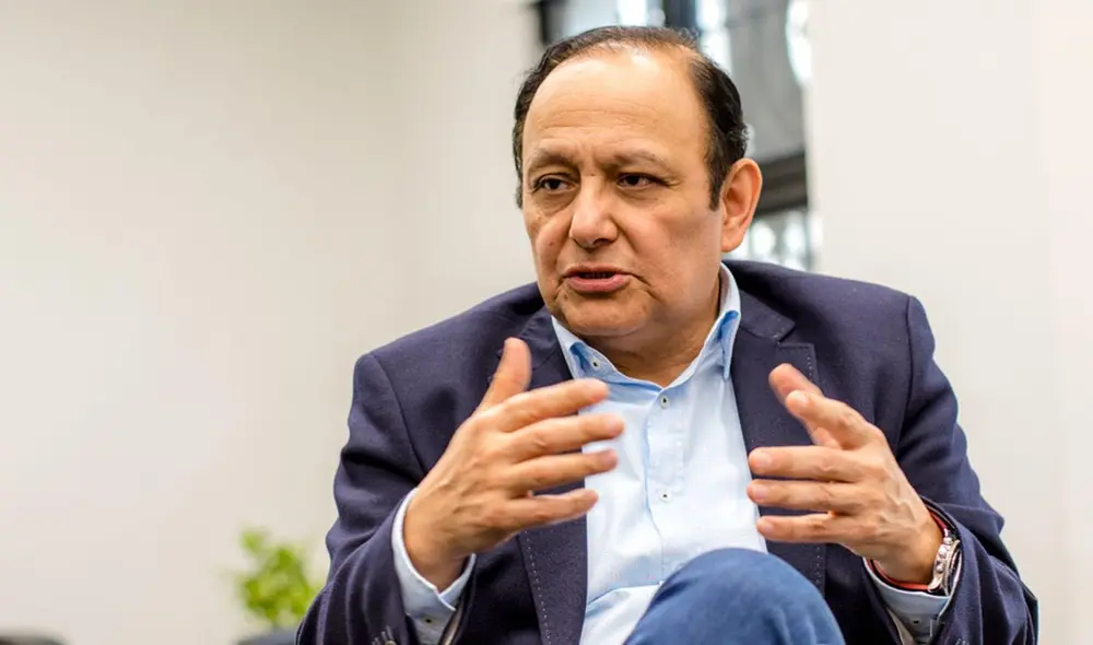 Walter Gutiérrez considera que si se pueden hacer precisiones en las figuras de vacancia presidencial y la cuestión de confianza a través de la ley de desarrollo constitucional. Foto: John Reyes / La República Walter Gutiérrez considera que si se pueden hacer precisiones en las figuras de vacancia presidencial y la cuestión de confianza a través de la ley de desarrollo constitucional. Foto: John Reyes / La República