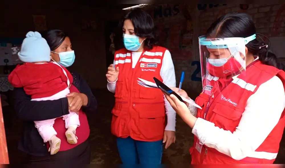 Directora ejecutiva del Programa Juntos visitó a familias usuarias en Mórrope. Foto: Juntos.