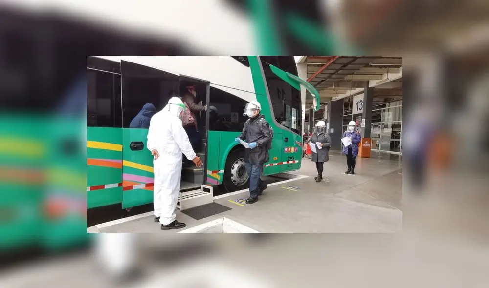 Sutran: condiciones para viaje interprovincial. El uso de la mascarilla y protector facial reduce el riesgo de contagio durante los viajes departamentales y la propagación de la pandemia. Foto: superintendencia de transportes