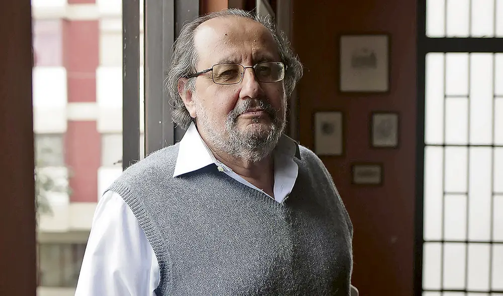 Fuerza. Azpur recalca que el principal respaldo a favor de Castillo proviene de fuera de Lima. Foto: Gerardo Marín/La República Fuerza. Azpur recalca que el principal respaldo a favor de Castillo proviene de fuera de Lima. Foto: Gerardo Marín/La República