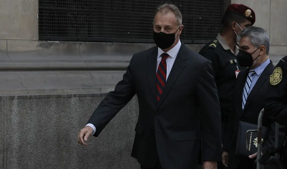 El especialista en temas municipales Martín D'Azevedo considera que el JNE “va a tener un temperamento a favor de la vacancia” de Jorge Muñoz si se ciñe a lo estrictamente legal. Foto: La República El especialista en temas municipales Martín D'Azevedo considera que el JNE “va a tener un temperamento a favor de la vacancia” de Jorge Muñoz si se ciñe a lo estrictamente legal. Foto: La República