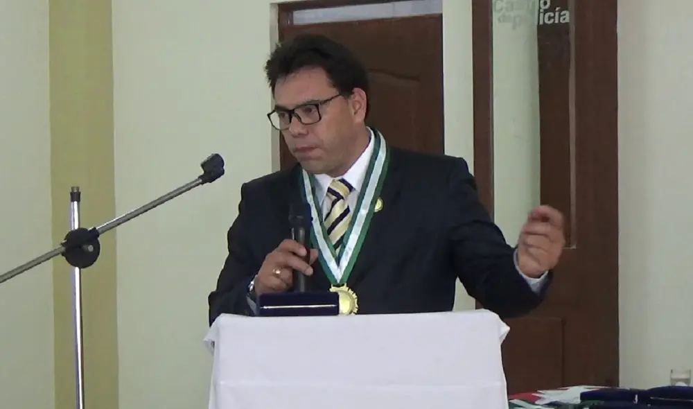 José Rocha fue director de Comunicaciones de Palacio, según Renzo Mazzei, gerente de prensa del IRTP. Foto: captura YouTube José Rocha fue director de Comunicaciones de Palacio, según Renzo Mazzei, gerente de prensa del IRTP. Foto: captura YouTube