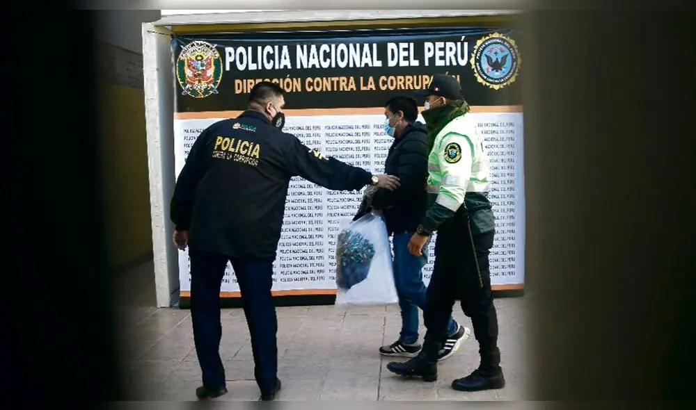 Con mandato de detención. Poder Judicial dispuso medida mientras Fiscalía elabora sustento para prisión preventiva. Foto: Rodrigo Talavera/La República Con mandato de detención. Poder Judicial dispuso medida mientras Fiscalía elabora sustento para prisión preventiva. Foto: Rodrigo Talavera/La República