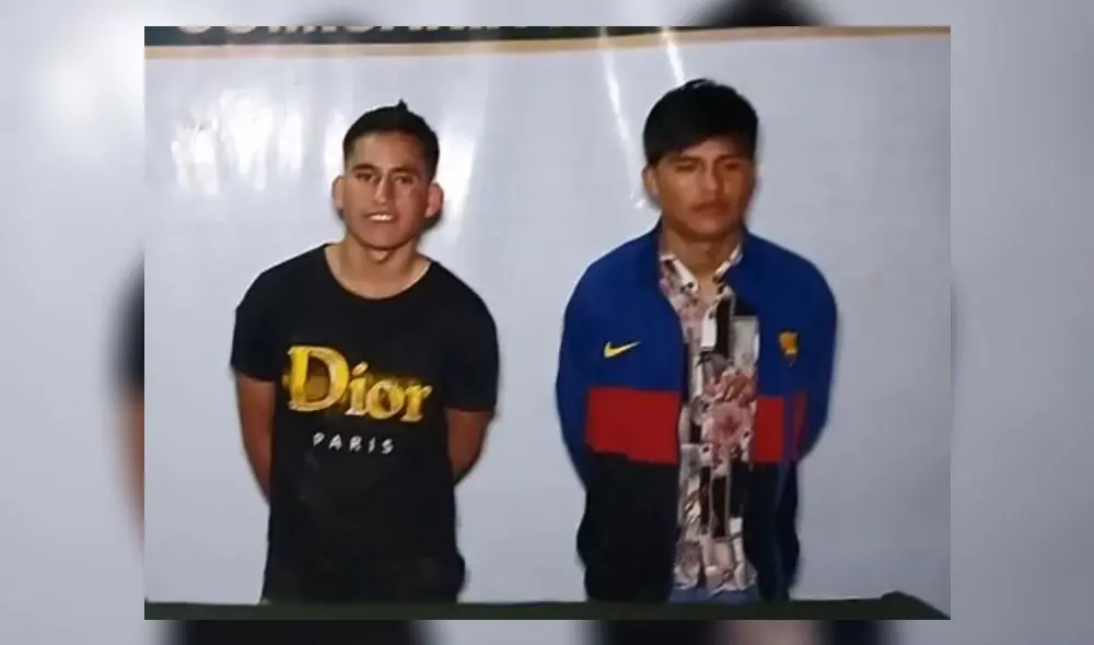 La Policía señalan que estaban asaltando transeúntes. Foto: captura video radio Ke Buena La Policía señalan que estaban asaltando transeúntes. Foto: captura video radio Ke Buena