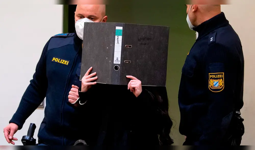 Juicio contra Jennifer W. en el Tribunal Regional Superior de Múnich. Foto: AFP Juicio contra Jennifer W. en el Tribunal Regional Superior de Múnich. Foto: AFP