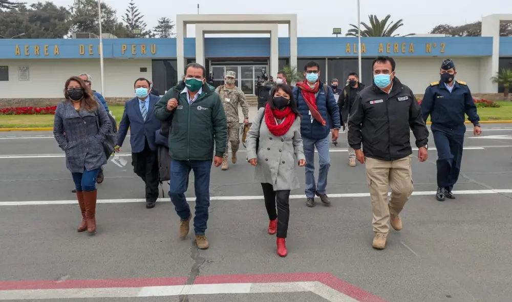 Los viceministros de Producción, Interior y Producción acompañan a Mirtha Vásquez en la instalación de la mesa en Juliaca. Foto: PCM