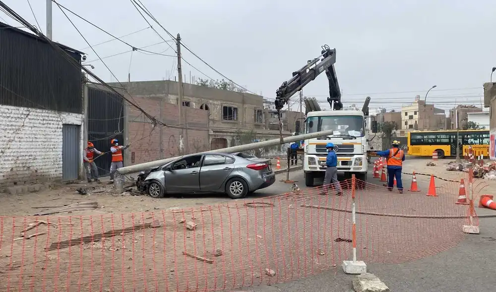 El vehículo de placa ADI-515, se encontraba circulando con dirección de Sur a Norte. Foto: Raúl Egúsquiza/URPI-LR El vehículo de placa ADI-515, se encontraba circulando con dirección de Sur a Norte. Foto: Raúl Egúsquiza/URPI-LR