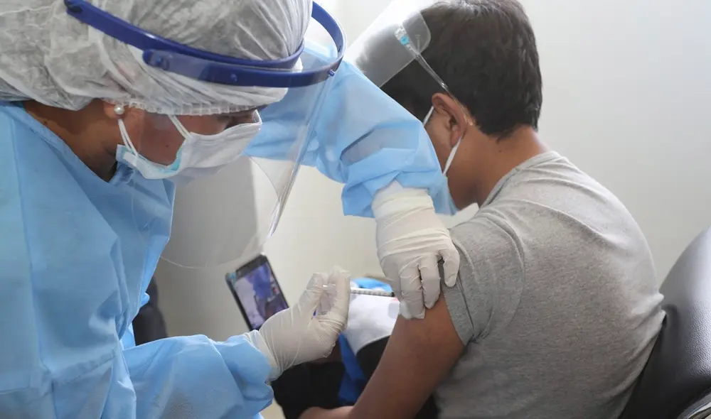 La Diresa está empleando diversas estrategias entre las que se encuentran la vacunación casa por casa. Foto: GRC