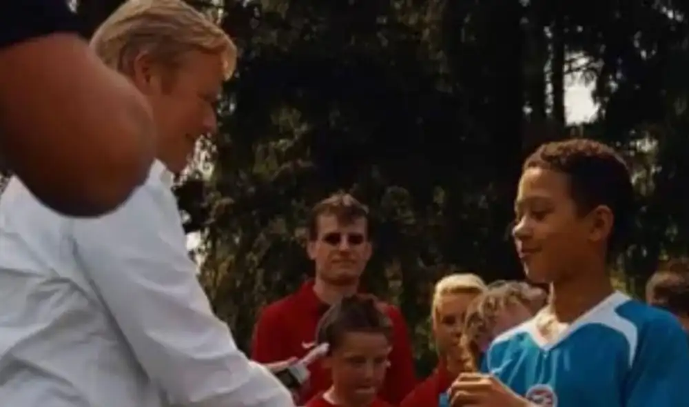 Ronald Koeman también dirigió a Memphis Depay en la selección neerlandesa. Foto: PSV Ronald Koeman también dirigió a Memphis Depay en la selección neerlandesa. Foto: PSV