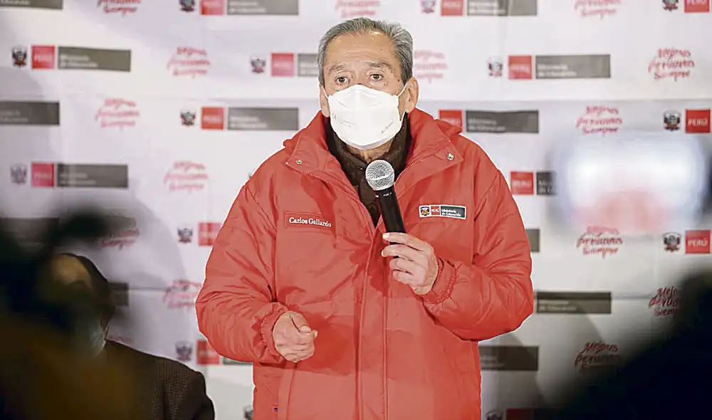 Cuestionado. Ministro Gallardo alega que los docentes pasan por una angustia cada año. Foto: difusión Cuestionado. Ministro Gallardo alega que los docentes pasan por una angustia cada año. Foto: difusión