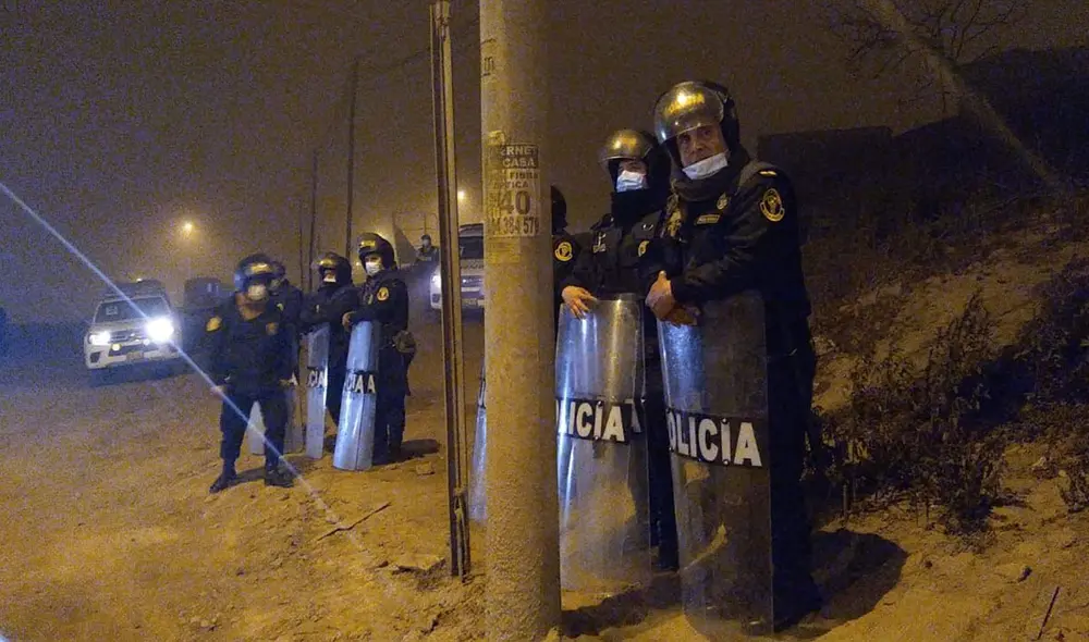 PNP allanó en horas de la madrugada varias viviendas. Foto: URPI-LR PNP allanó en horas de la madrugada varias viviendas. Foto: URPI-LR