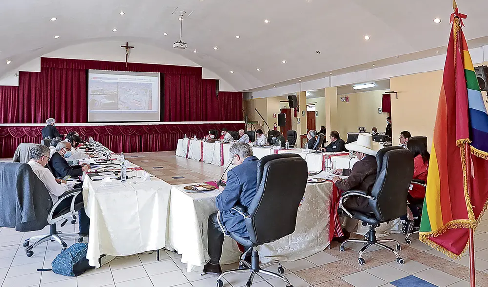 Ministros. Sesión descentralizada se realizó en el Cusco. Foto: Presidencia Ministros. Sesión descentralizada se realizó en el Cusco. Foto: Presidencia