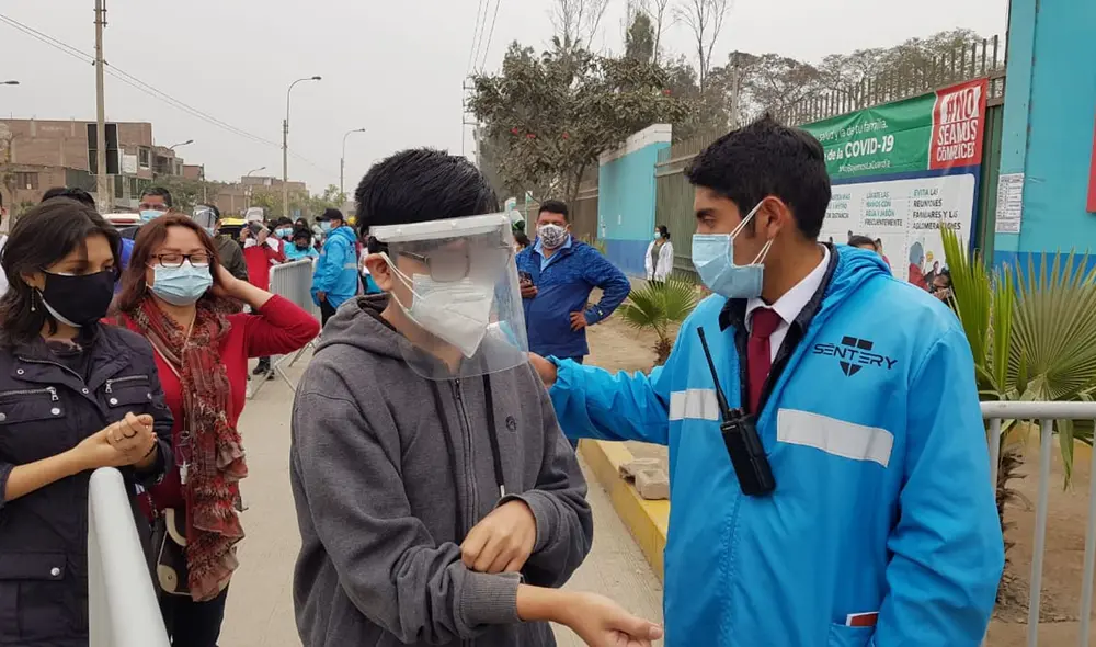 Vacunación en Perú continúa con los menores de 15 a 17 años. Foto: Giuliana Castillo / URPI-LR