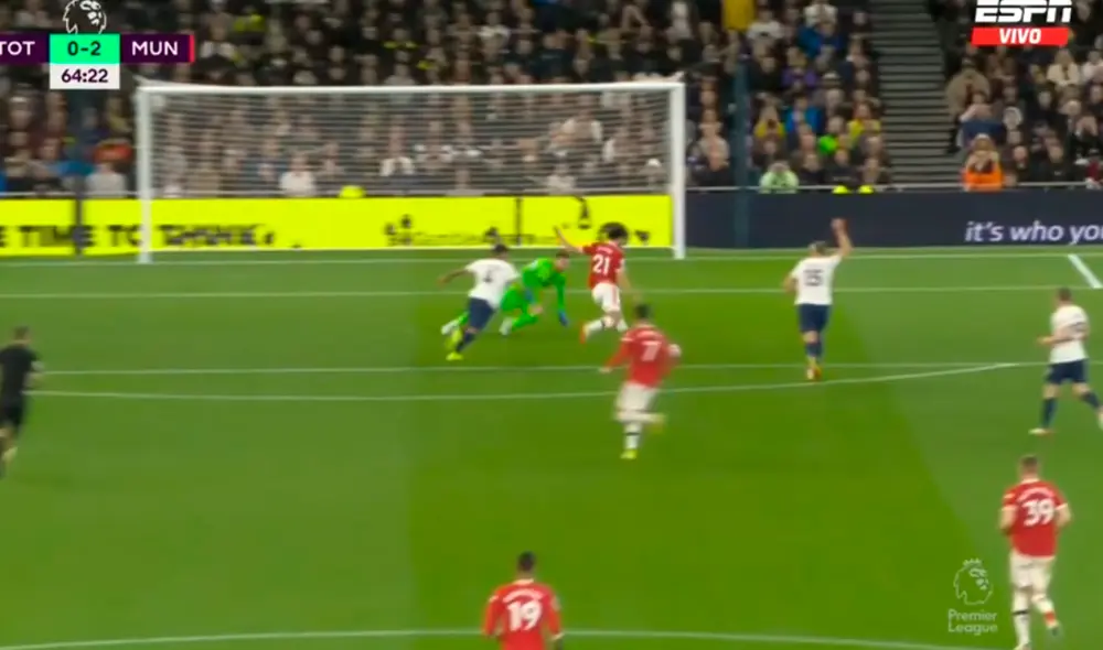 Edinson Cavani puso el 2-0 parcial del United ante el Tottenham. Foto: captura ESPN