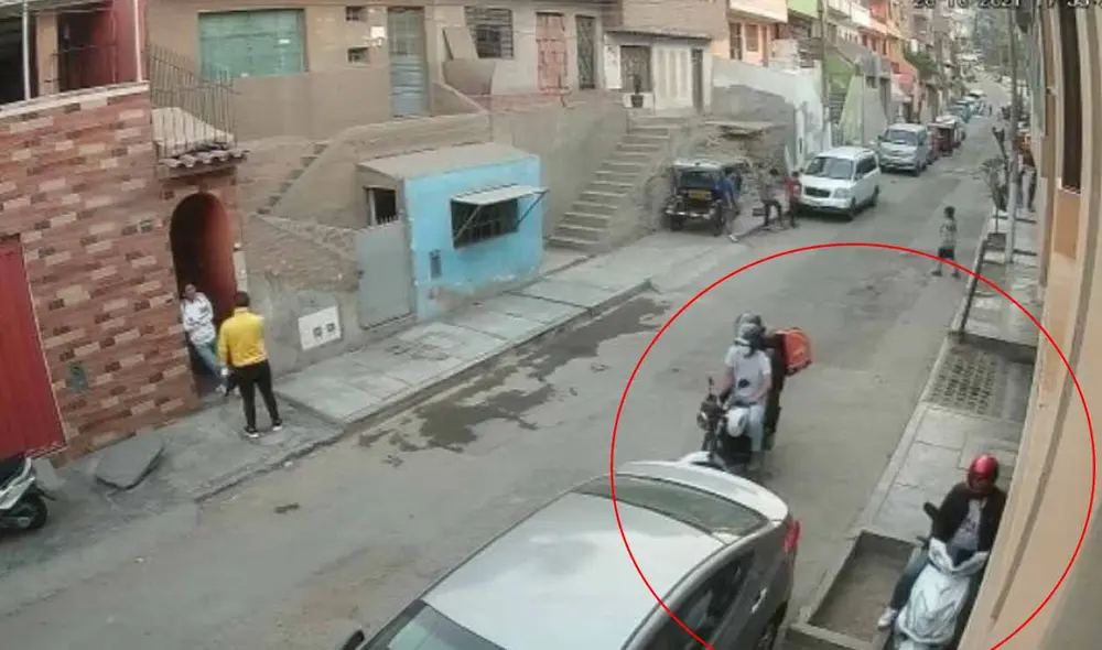 Hampones se movilizan en moto con la caja característica de los repartidores de delivery. Foto: María Pía Ponce/ URPI-LR Hampones se movilizan en moto con la caja característica de los repartidores de delivery. Foto: María Pía Ponce/ URPI-LR