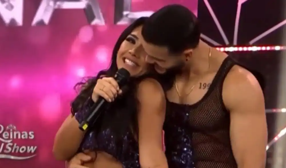 Vania Bludau y Mario Irivarren bailaron juntos en Reinas del show. Foto: captura de América TV Vania Bludau y Mario Irivarren bailaron juntos en Reinas del show. Foto: captura de América TV