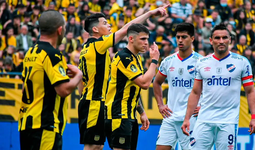 Peñarol y Nacional igualan 0-0 por el clásico uruguayo 2021. Foto: @CampeonatoAUF/Twitter Peñarol y Nacional igualan 0-0 por el clásico uruguayo 2021. Foto: @CampeonatoAUF/Twitter