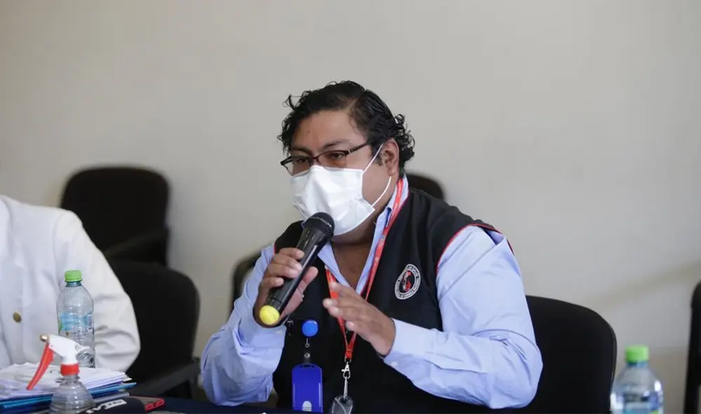 Vacunación fue conforme a protocolo del Minsa, según gerente de Salud de Arequipa, Christian Nova. Foto: Rodrigo Talavera/La República Vacunación fue conforme a protocolo del Minsa, según gerente de Salud de Arequipa, Christian Nova. Foto: Rodrigo Talavera/La República