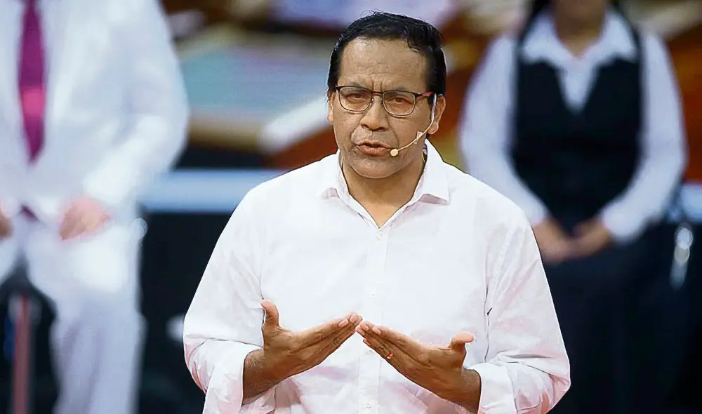 Ministro Roberto Sánchez adelantó que el gabinete ministerial esperará la llamada de Luis Barranzuela para que dé sus explicaciones. Foto: difusión