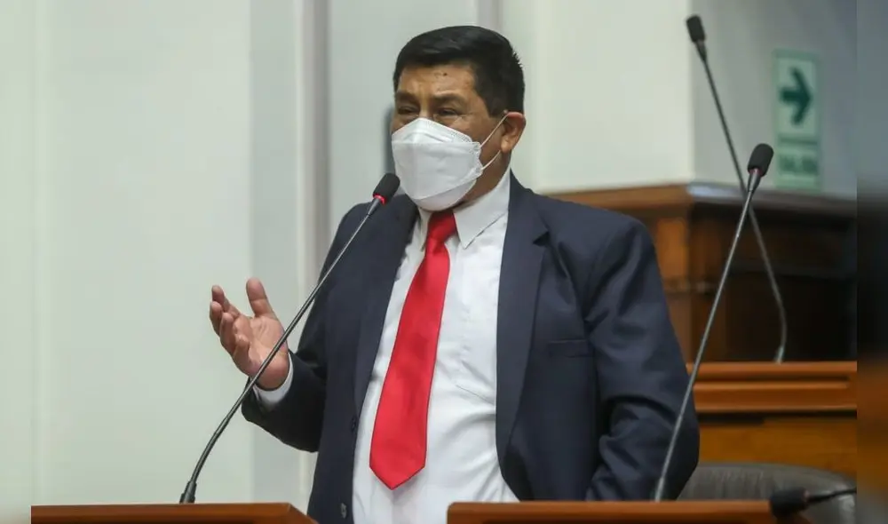 Parlamentario Pasión Dávila minimizó las críticas de la oposición respecto a la fiesta organizada por el ministro Luis Barranzuela. Foto: Congreso