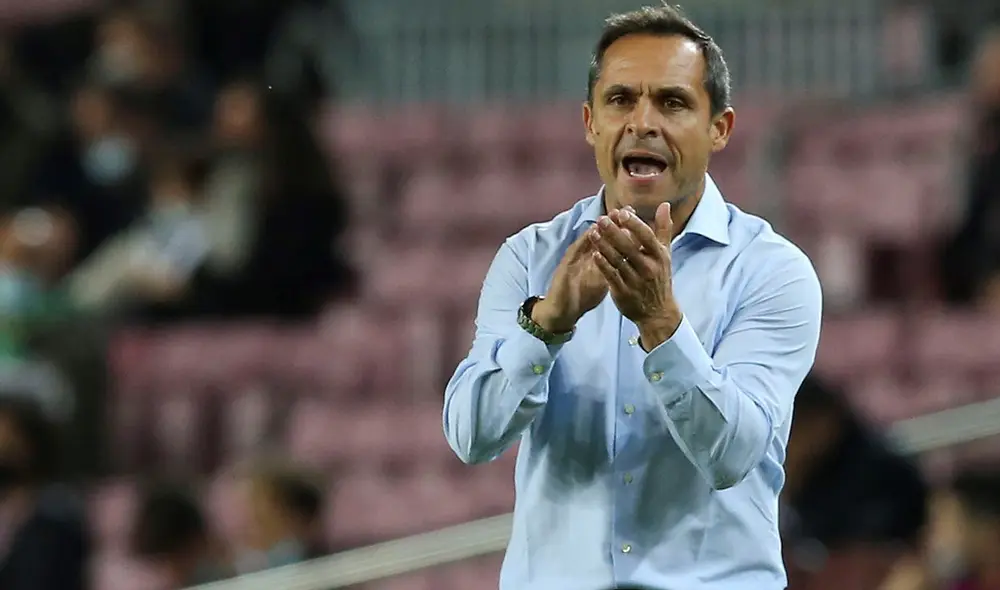 Sergi Barjuan es el DT interno del FC Barcelona. Foto: EFE