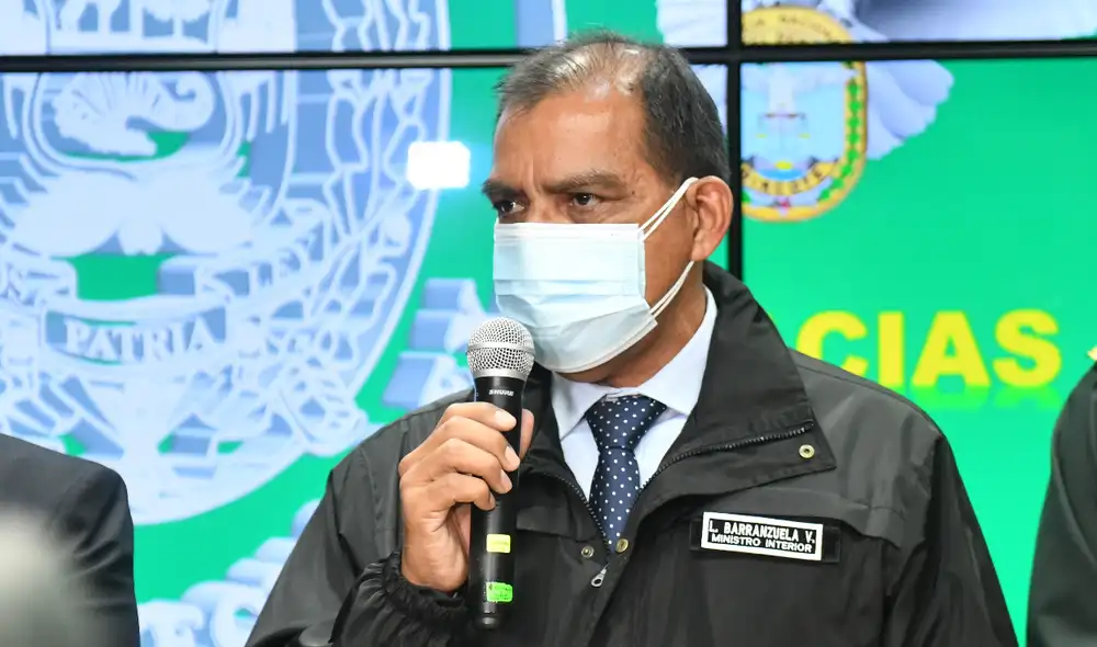 El ministro está siendo cuestionado por haber realizado una reunión social cuando estaba prohibido. Foto: Mininter El ministro está siendo cuestionado por haber realizado una reunión social cuando estaba prohibido. Foto: Mininter