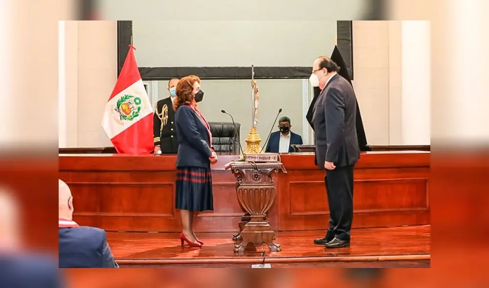 Julio Velarde juramenta como miembro del BCRP. Foto: El Peruano. Julio Velarde juramenta como miembro del BCRP. Foto: El Peruano.